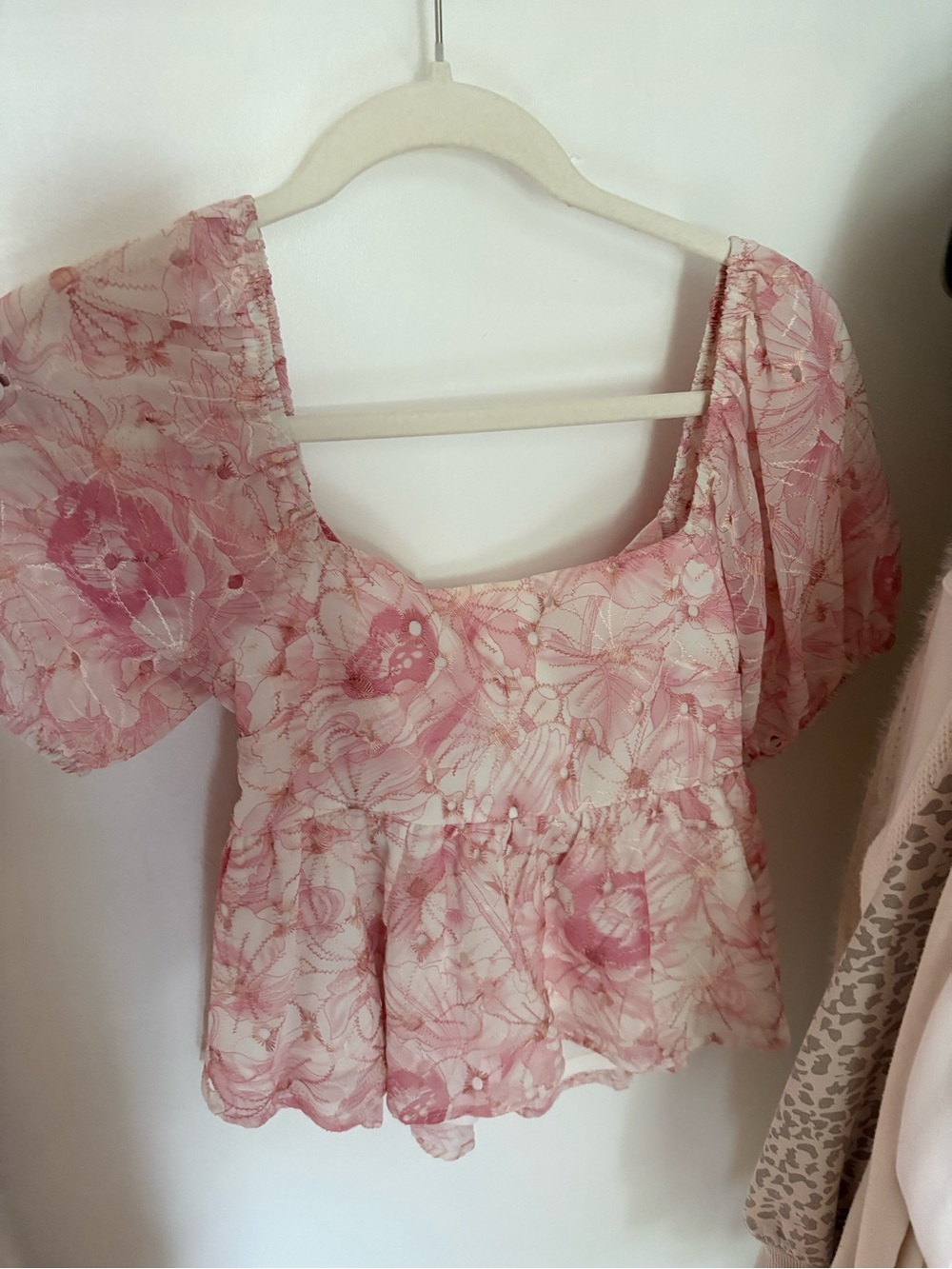 Altar'd State Pink Floral Square-Neck Puff Sleeve Peplum Top